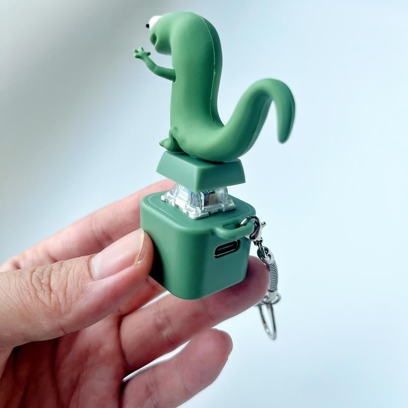 Lizard Keychain with Sound Button – Unique Halloween Gift for Friends & Reptile Lovers