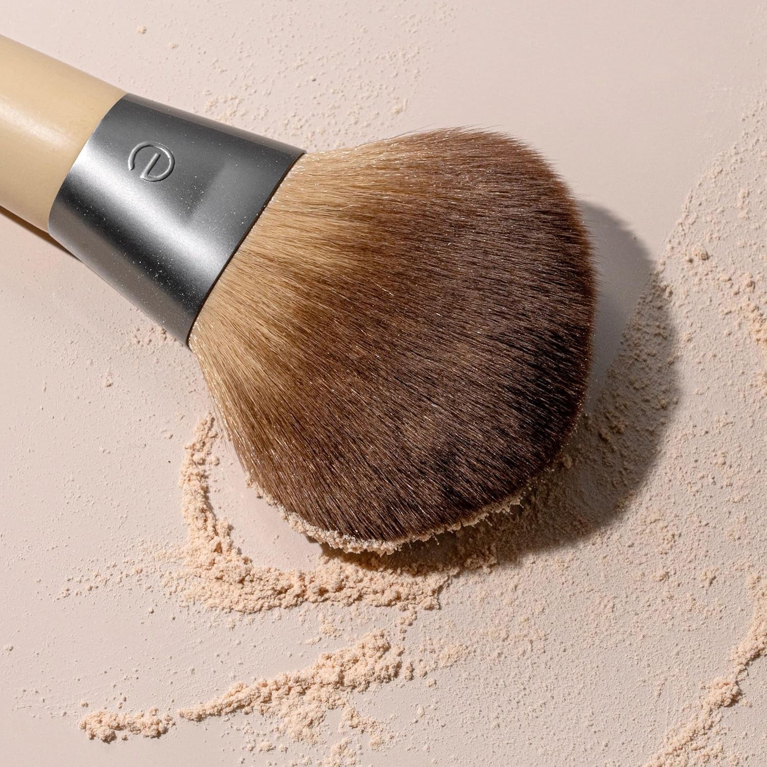 Blurring Powder Makeup Brush – Large Fluffy Brush for Loose & Pressed Powder, Synthetic Bristles, Eco-Friendly, Cruelty-Free & Vegan x1