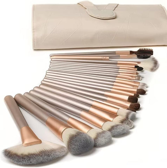 18-Piece Professional Makeup Brush Set – Premium Synthetic Brushes for Foundation, Powder, Blush, Eyeshadow & Eyeliner with PU Leather Travel Bag