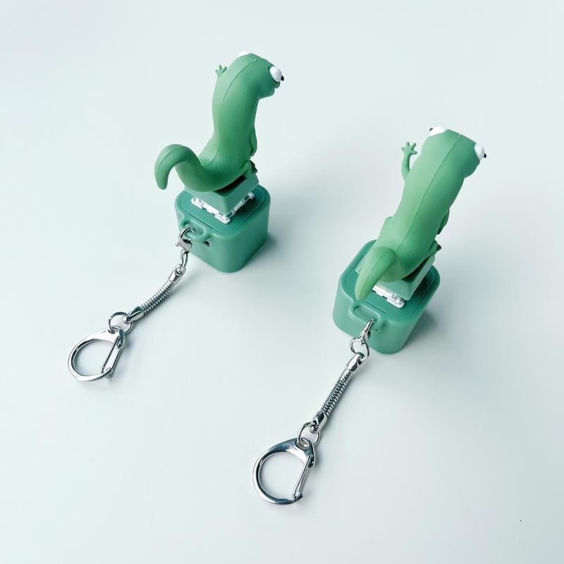 Lizard Keychain with Sound Button – Unique Halloween Gift for Friends & Reptile Lovers